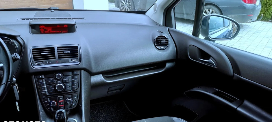 Opel Meriva cena 23900 przebieg: 172000, rok produkcji 2012 z Gliwice małe 667